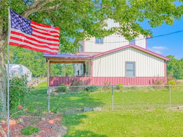 House for sale in Frizzleburg, Pulaski Township