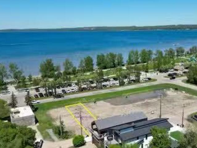 House for sale in Sylvan Lake