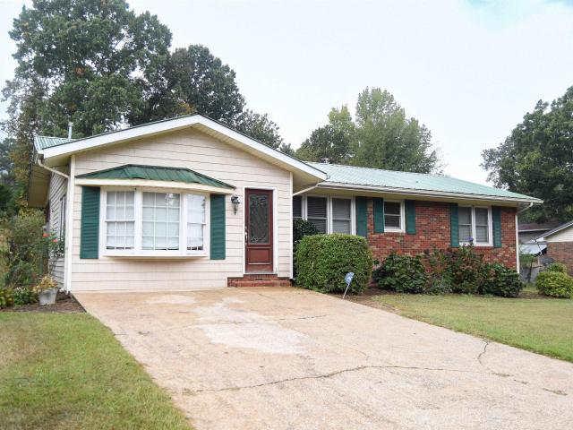 House for sale in Anniston, Calhoun County