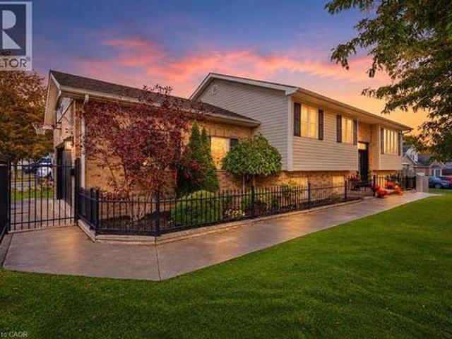 House for sale in Beamsville, Lincoln