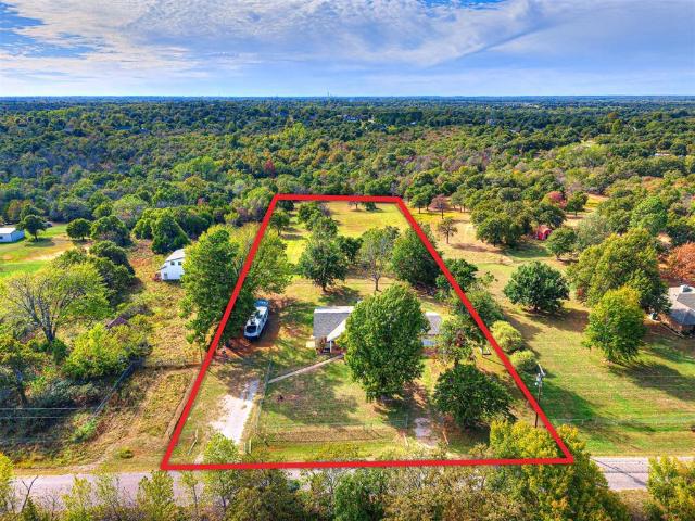 House for sale in Harrah, Oklahoma County