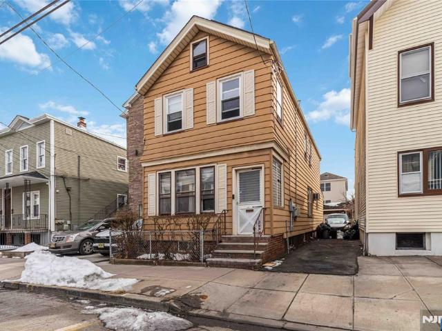 House for sale in Hudson, New Jersey