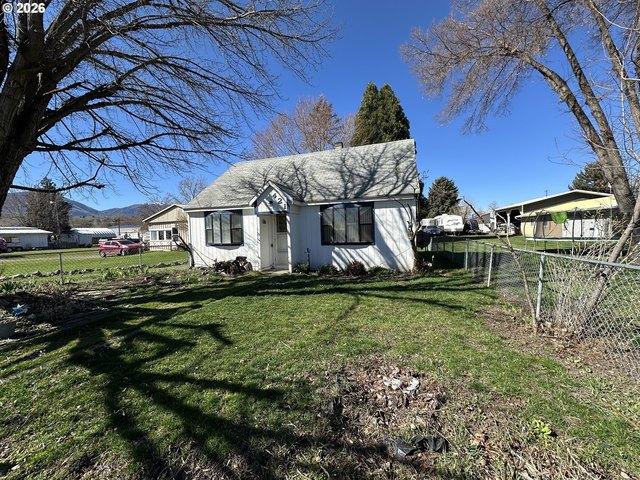 House for sale in Oregonia
