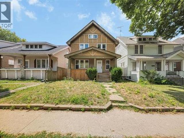 House for sale in RiverWest, Windsor