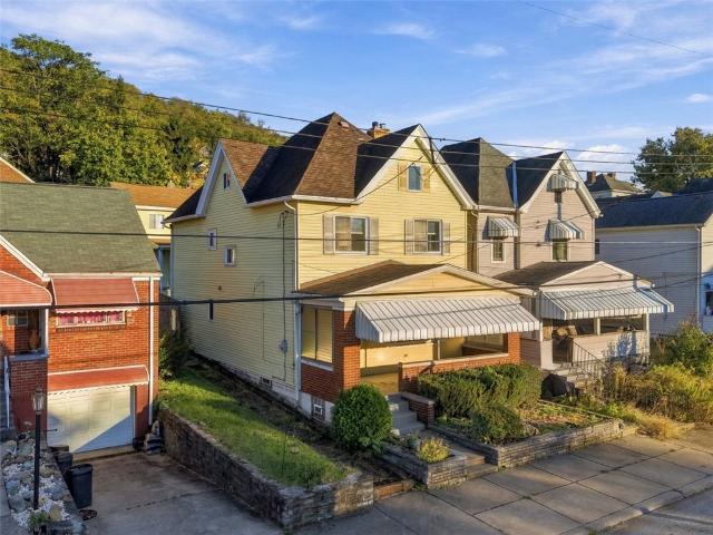 House for sale in Otto, Glassport