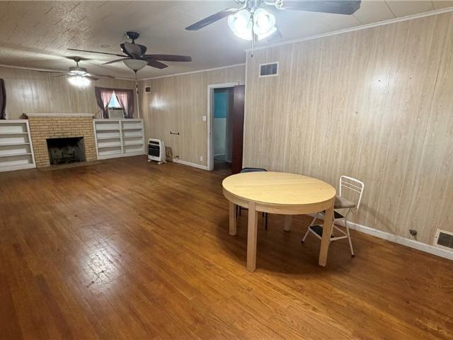 House for sale in Milam, Texas