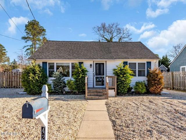 House for sale in Lanoka Harbor, New Jersey