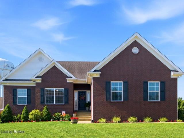 House for sale in Mount Washington, Kentucky