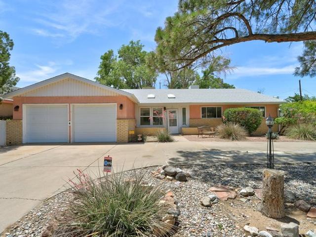 House for sale in New Mexico