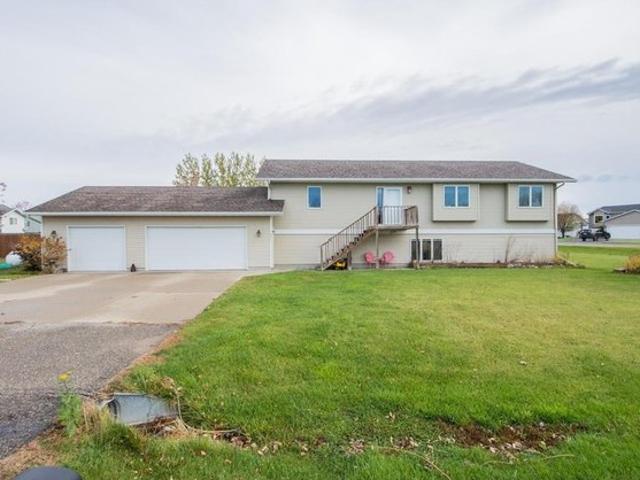 House for sale in Harwood, North Dakota