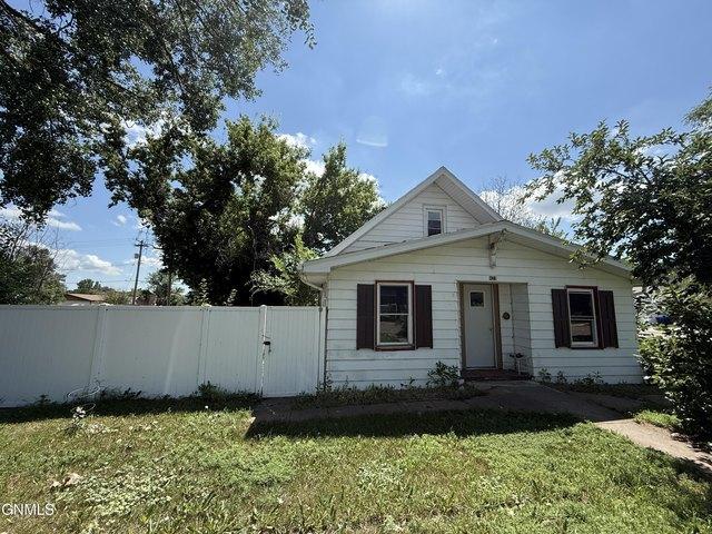 House for sale in Beulah, North Dakota