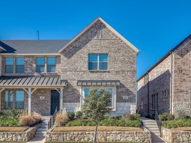 Townhouse for sale in Denton, Texas