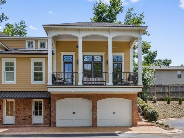 Condo for sale in Oxford, Mississippi