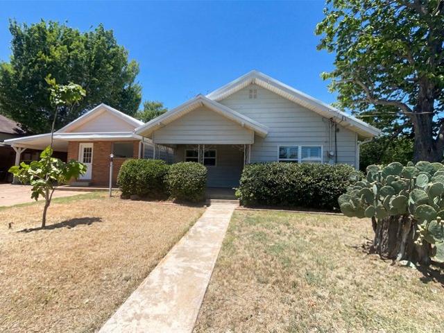 House for sale in Jacksboro, Texas