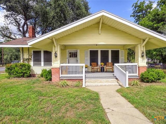 House for sale in Shiner, Texas