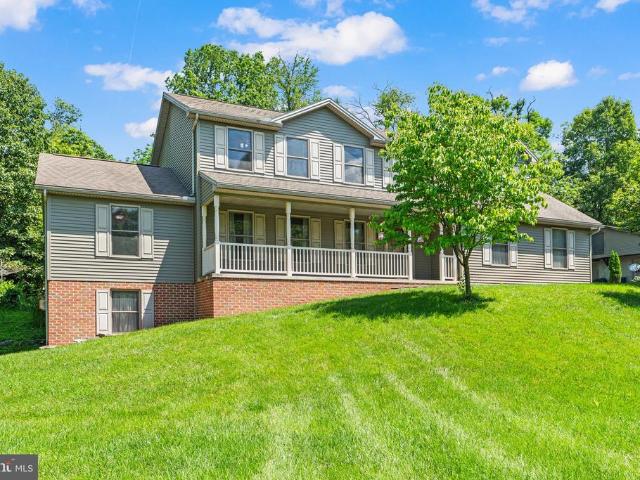 House for sale in Lewisberry