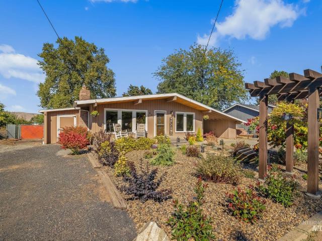 House for sale in Lewiston, Nez Perce County