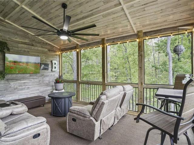Townhouse for sale in Canton