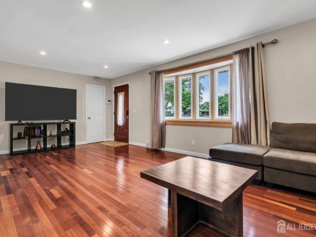 House for sale in Piscataway, New Jersey