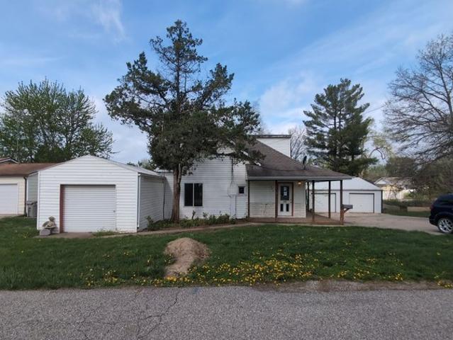 House for sale in Albia, Iowa