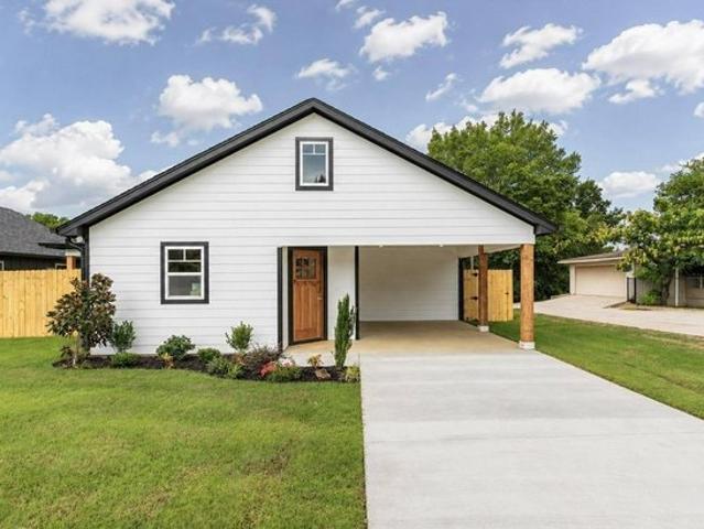 House for sale in Jacksonville, Texas