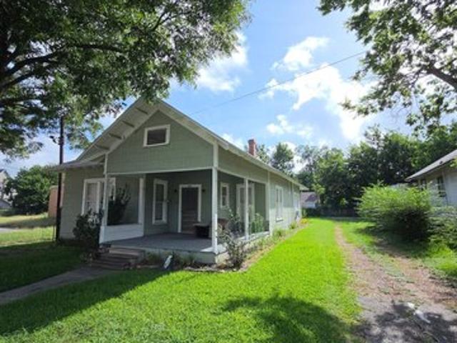 House for sale in Navasota, Grimes County