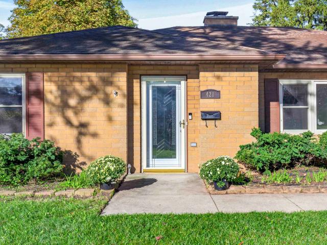 House for sale in Neenah, Winnebago County