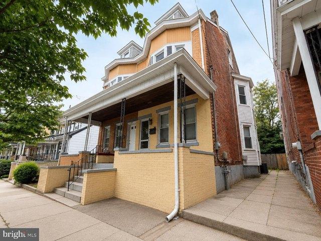 Townhouse for sale in Trenton, New Jersey