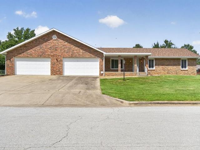 House for sale in Springfield, Missouri