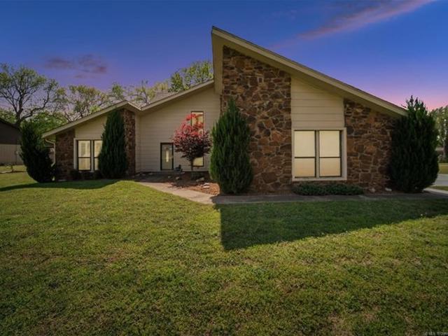 House for sale in Rogers, Oklahoma