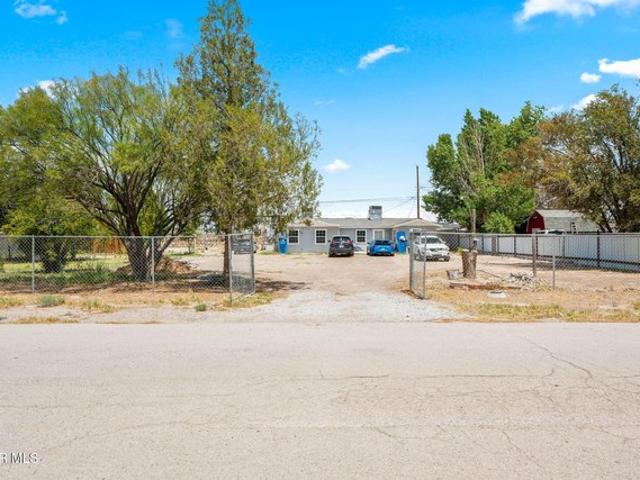 House for sale in Socorro, Texas