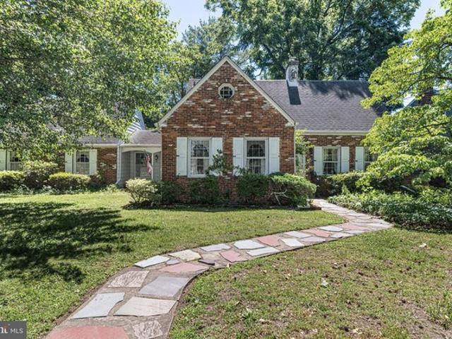 House for sale in Laurel Springs, New Jersey