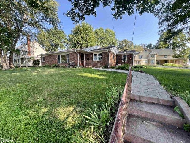 House for sale in Clarinda, Iowa