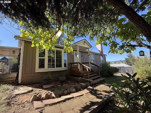 House for sale in Oakland, Douglas County