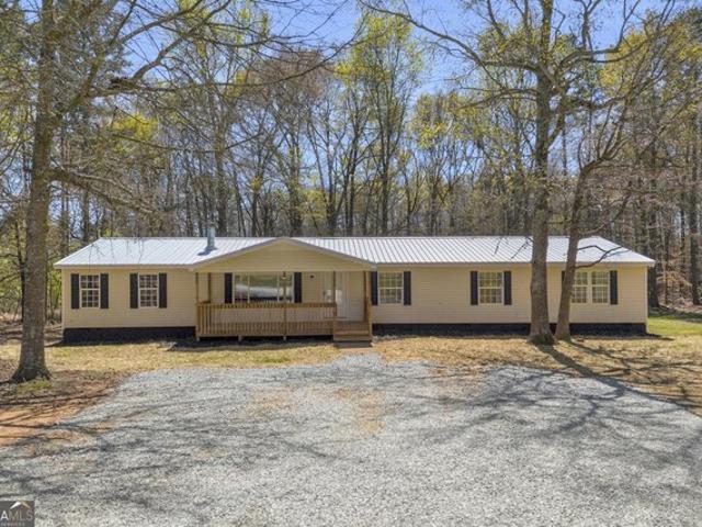 House for sale in Hull, Georgia