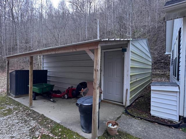 House for sale in Oneida, Kentucky
