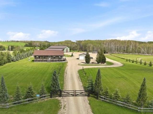 House for sale in Alberta