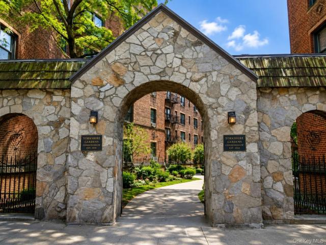 Condo for sale in Queens, Arverne