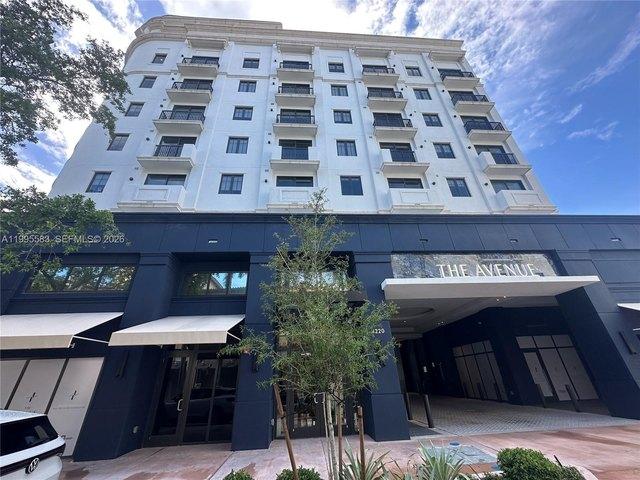 Condo for sale in Coral Gables, Florida