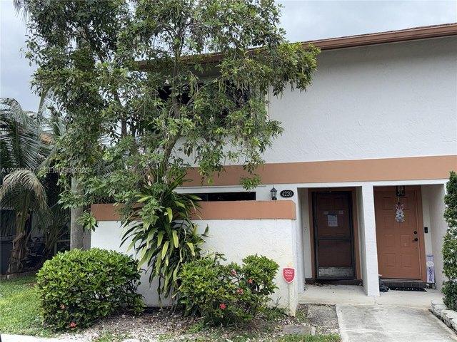 Townhouse for sale in Davie, Florida