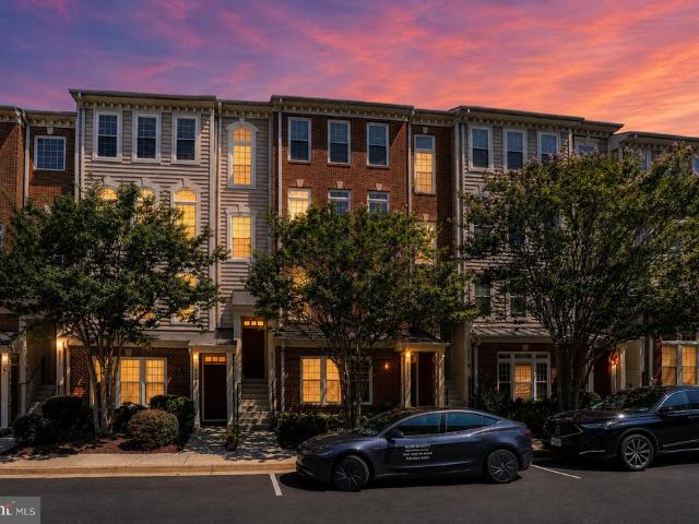 Condo for sale in Virginia
