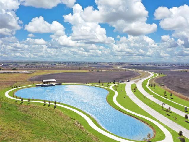 House for sale in Joshua