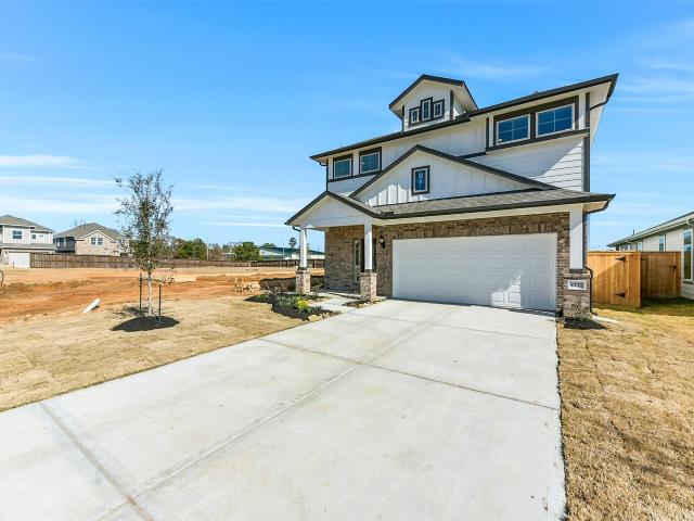 House for sale in Pinehurst, Texas