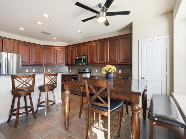 Townhouse for sale in Irving, Texas