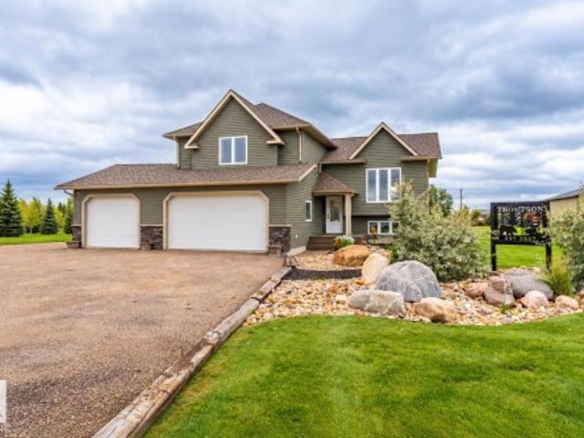 House for sale in Alberta
