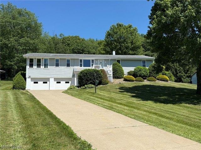House for sale in Dover, Ohio