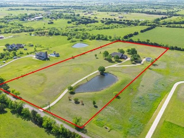 House for sale in Hunt, Texas