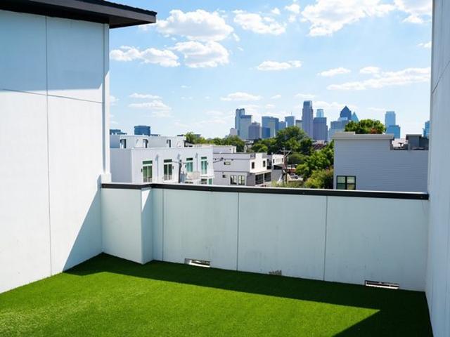 Townhouse for sale in Dallas, Texas