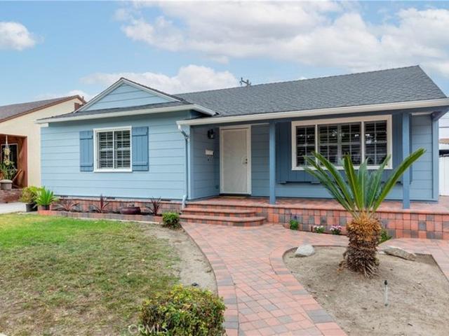 House for sale in Lakewood, California