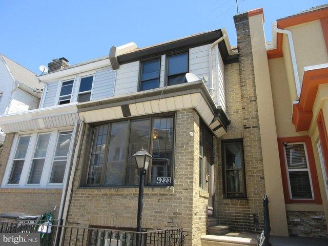 Townhouse for sale in Philadelphia, Pennsylvania
